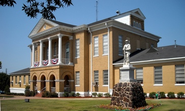 Choctaw_County_Alabama_Courthouse.jpg