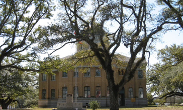 Wikinson_County_Mississippi_Courthouse.jpg