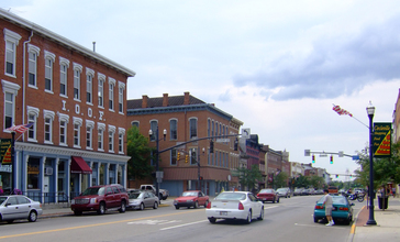 Main_Street_Circleville.JPG