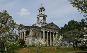 Old_Warren_County_Courthouse.jpg