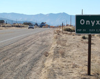 Onyx_California_sign_along_State_Route_178.JPG