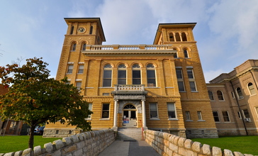 Wise_County_Courthouse_-_Front_View.JPG
