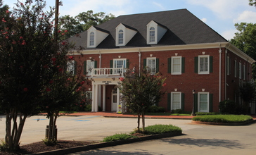 Powder_Springs_City_Hall_-_panoramio.jpg