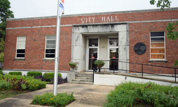 City_Hall_in_Fort_Valley__GA__US.jpg