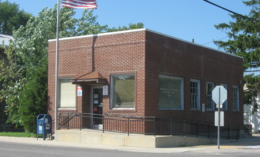 Post_office_in_Lewistown__Ohio.jpg
