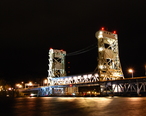 Portage_Lake_Lift_Bridge_Night_.JPG