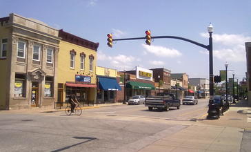 Main_Street_in_downtown_Hobart__Indiana.jpg