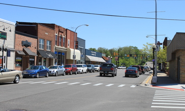 Downtown_Brighton_Michigan_Main_Street.JPG