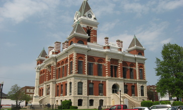 Gibson_County_Courthouse_in_Princeton.jpg