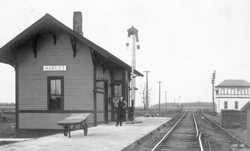 Depot_in_Hamlet__Indiana__pre-1911_.jpg