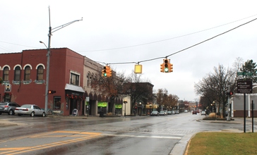 Milford_Michigan_central_business_district.JPG