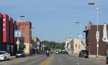 BeaverDamWisconsinDowntownWIS33.jpg