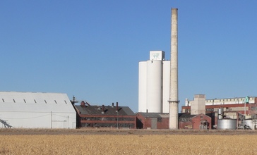Mitchell__Nebraska_sugar_factory.JPG