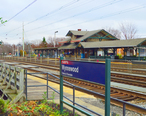 Wynnewood__PA_SEPTA_train_station.jpg