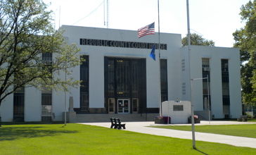 Republic_Co_Kansas_Courthouse.JPG