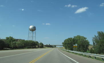 Ellsworth__Kansas_water_tower_7-23-2012.jpg