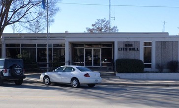 Ada_City_Hall__Ada__Oklahoma.jpg