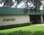 Texas_Bank_and_Trust_Co._in_Van__TX_IMG_6619.JPG