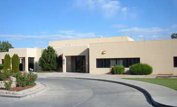 Bloomfield_Public_Library_New_Mexico.jpg