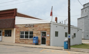 Roberts_Illinois_Post_Office.jpg
