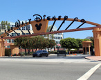 Walt_Disney_Studios_Alameda_Entrance.jpg