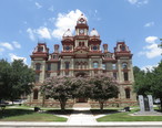 Caldwell_County_Courthouse_2018a.jpg