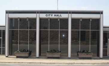 City_Hall_in_Marble_Falls__TX_IMG_1963.JPG