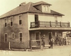 Rhode_Island_Hotel_-_Parker__Colorado_-_1908.jpg