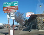 Road_signs_in_Cambridge_ID.JPG
