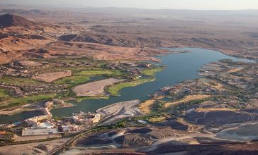 Lake_Las_Vegas_aerial_view.jpg