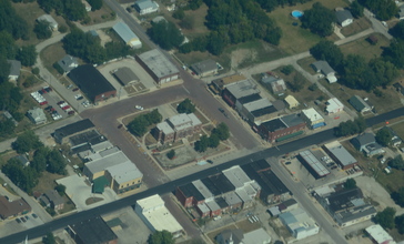 Aerial_view_of_Maysville__Missouri_9-2-2013.JPG