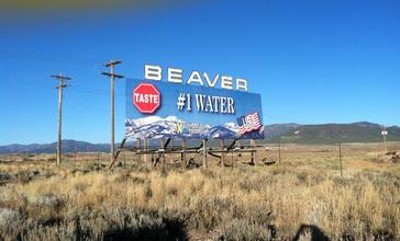 Beaver_utah_welcome_sign.jpg