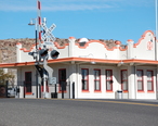 Mission_Style_ATSF-BNSF-Santa_Fe_Train_Station_Kingman-AZ_2012-01-25.JPG