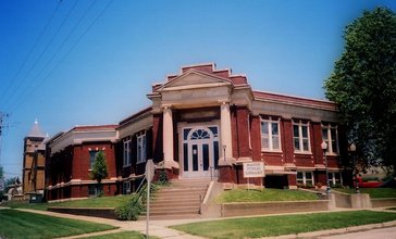 Macon_Missouri_Public_Library.jpg