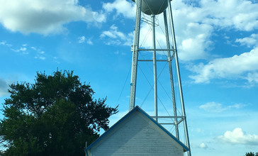 Hamilton-water-tower.jpg
