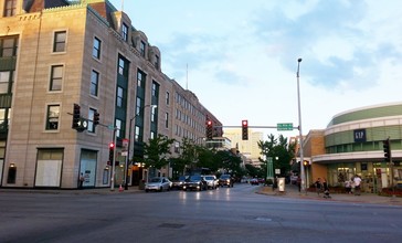 Lake_Street_at_dusk__Oak_Park.jpg