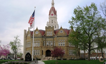 Courthouse__Pike_County__Illinois.jpg