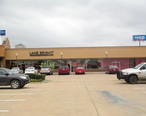 Outlet_mall_in_Hillsboro__TX_IMG_5586.JPG