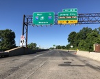2018-07-08_08_23_07_View_west_along_Interstate_78__New_Jersey_Turnpike_Newark_Bay_Extension__just_east_of_Exit_14B__Jersey_City__Liberty_State_Park__in_Jersey_City__Hudson_County__New_Jersey.jpg