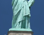 Statue_of_Liberty_frontal_2.jpg