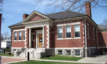 Ashland_Public_Library__April_2010__MA.jpg