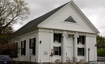 Stow_MA_Town_Hall.jpg