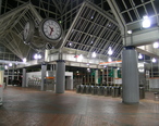 Forest_Hills_Station_at_night.jpg