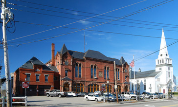 Holbrook_Town_Center.jpg