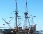 Plymouth_Mayflower_II.jpg