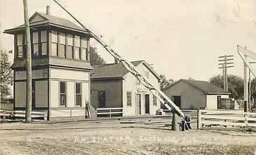 Slocums_station_1909_postcard.jpg