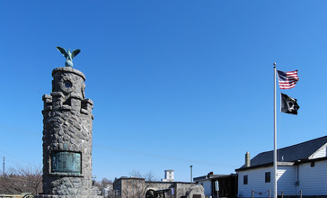 West_Warwick_Memorial.jpg