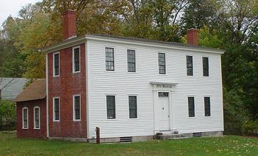 Fitts_Museum__Candia__NH.jpg