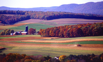 Farming_near_Klingerstown__Pennsylvania.jpg