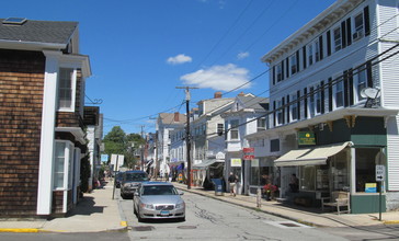 Water_Street_at_Church_Street__Stonington__CT.JPG